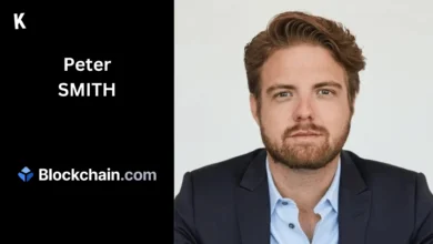 Portrait Peter Smith avec logo Blockchain.com